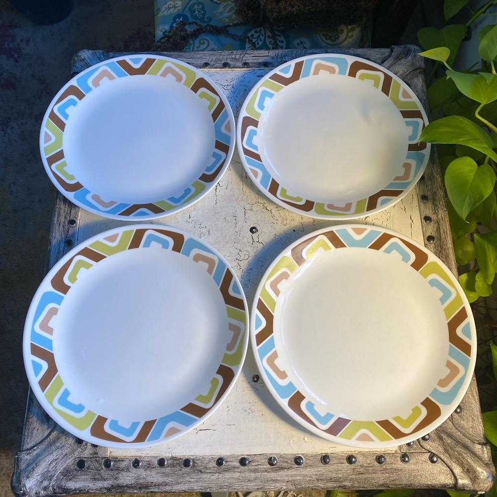 4 Corelle Squared 10.25” Dinner Plates